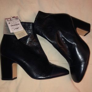 SHOES/BOOTS▫️ Zara Navy Leather Booties